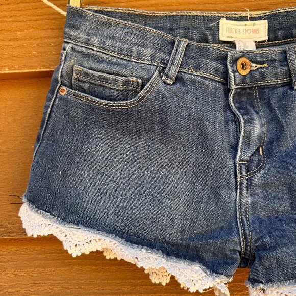 Forever 21 Girls Lace Trim Denim Jean Shorts Size M - Picture 5 of 7